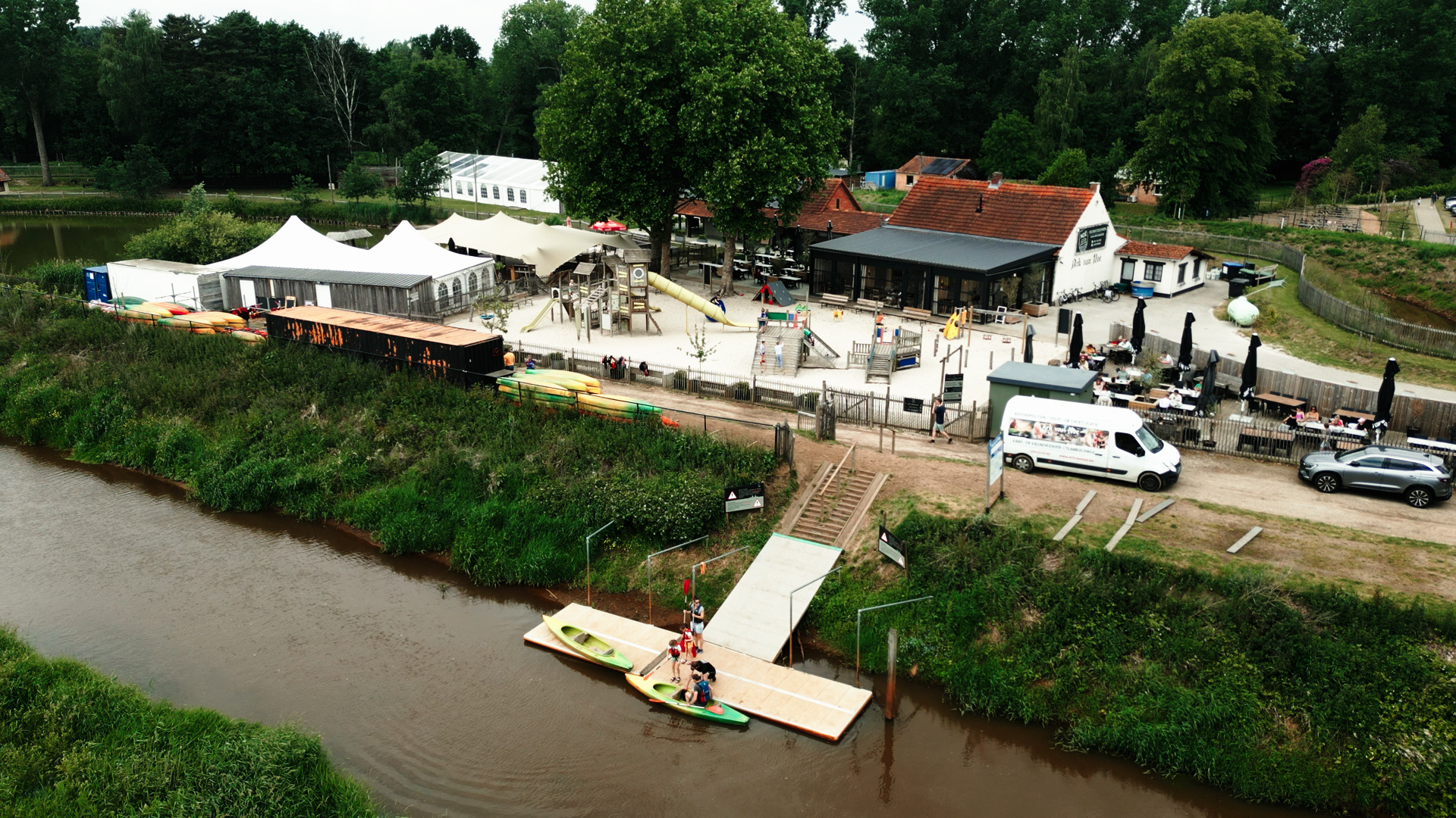 Het domein van Ark van Noë aan de Kleine Nete in Lichtaart